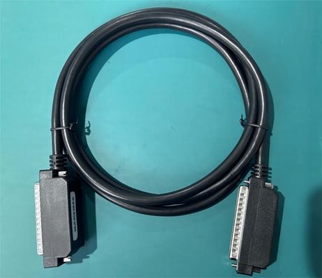DB37 Po prawej stronie 2m Custom Industrial Wire Harness High Frequency Transmission Data Acquisition