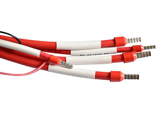 สีแดง ทนต่ออุณหภูมิสูง อุปกรณ์ประกอบไฟฟ้าหุ่นยนต์ประกอบไฟฟ้า 300V IP67 600mm